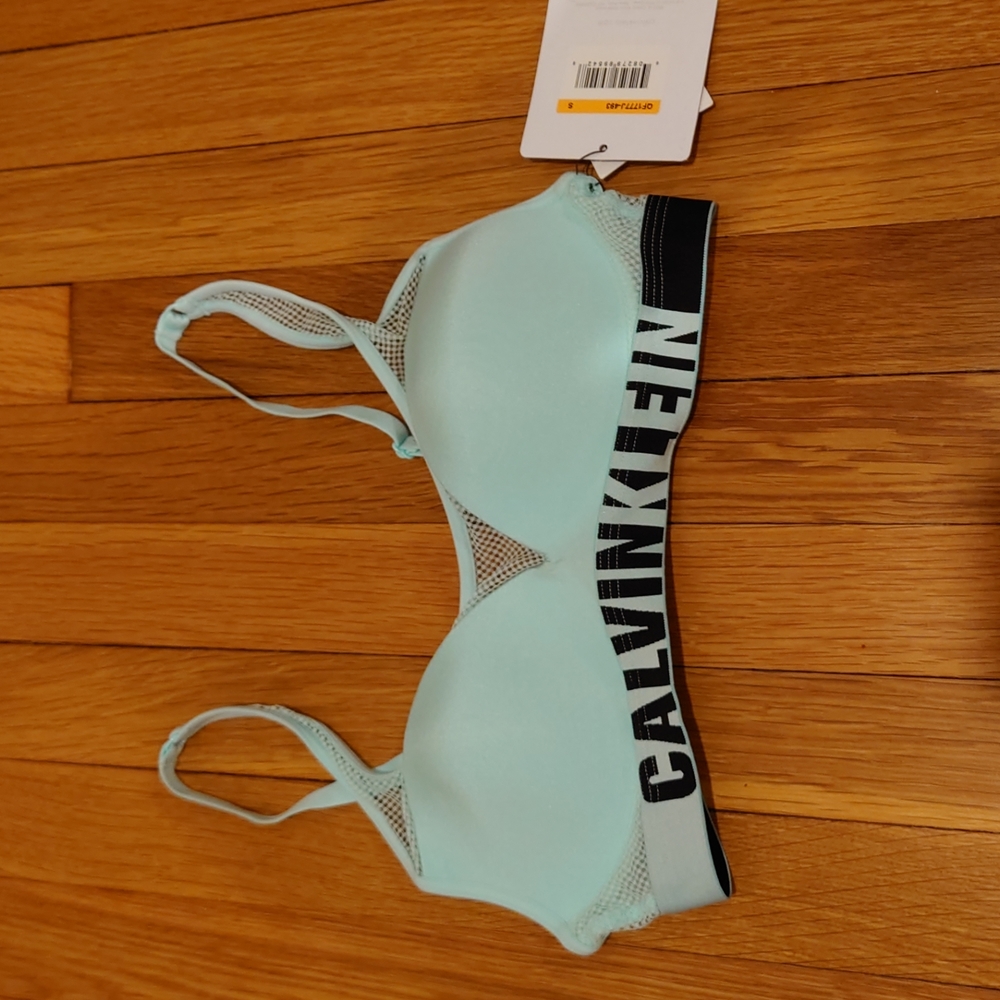 Calvin Klein wireless pushup bralette small NWT